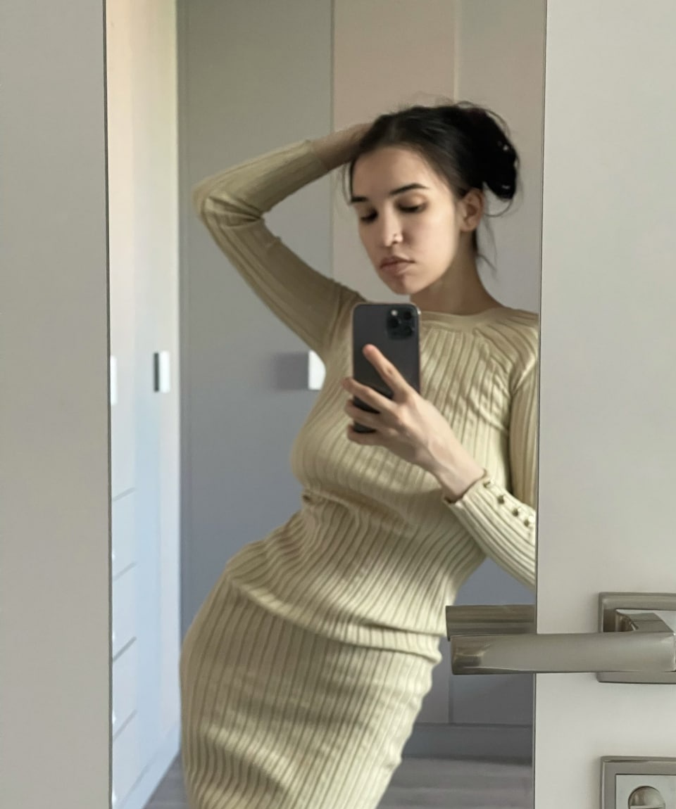 Юля привлекательная девушка из Узловой цена от 3500 руб