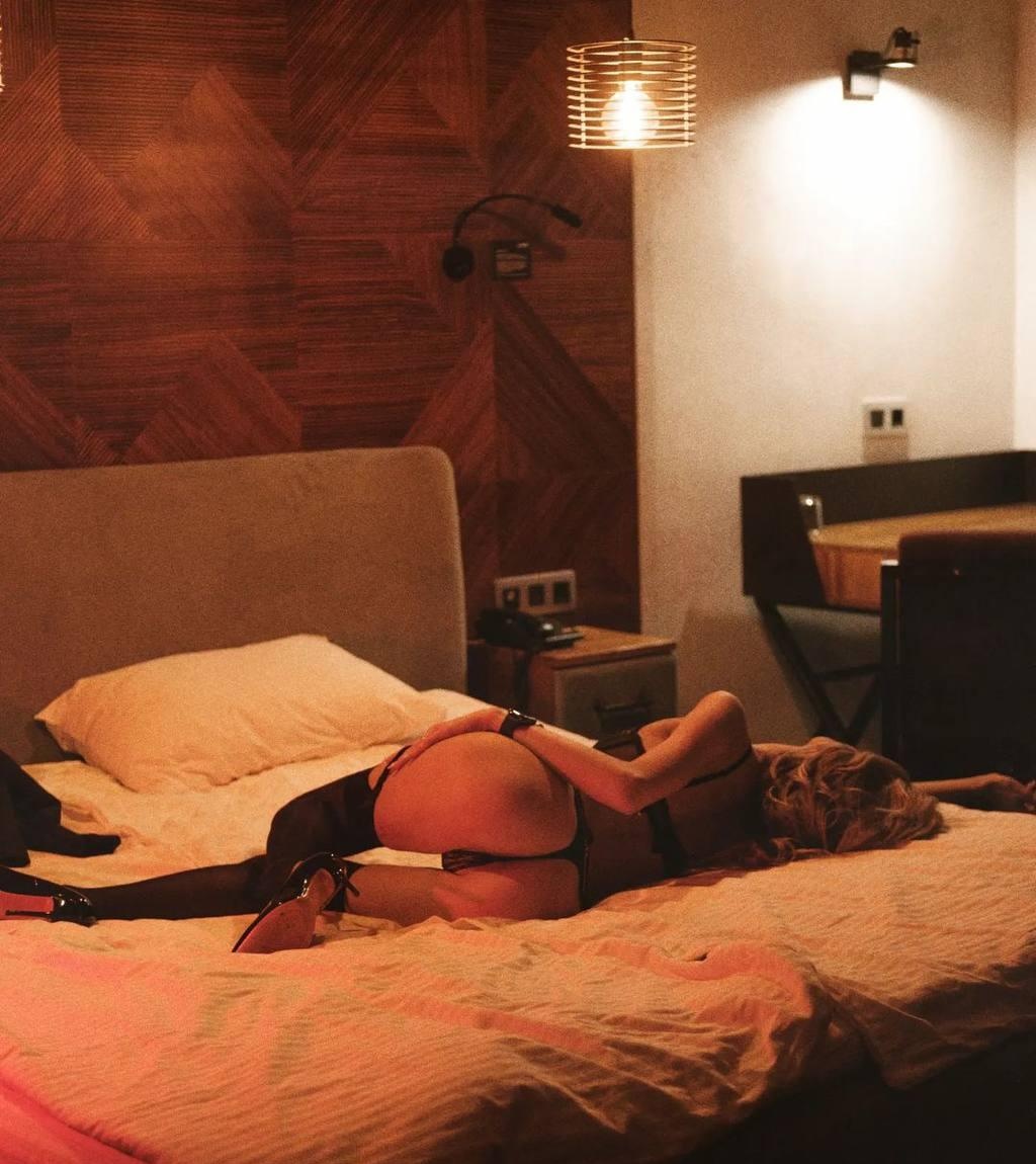 Лиза привлекательная девушка из Узловой цена от 8000 руб