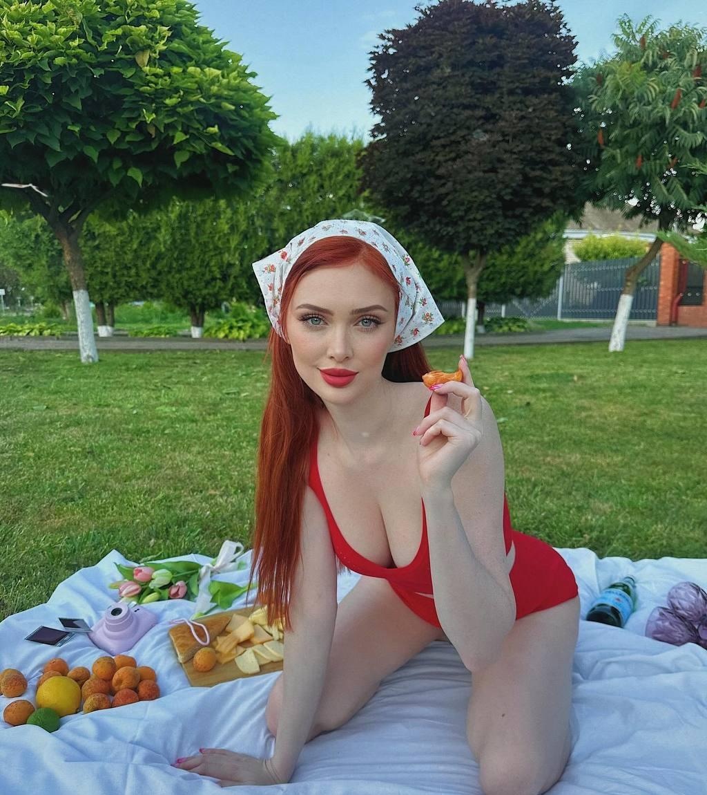 Лена привлекательная девушка из Узловой цена от 6000 руб